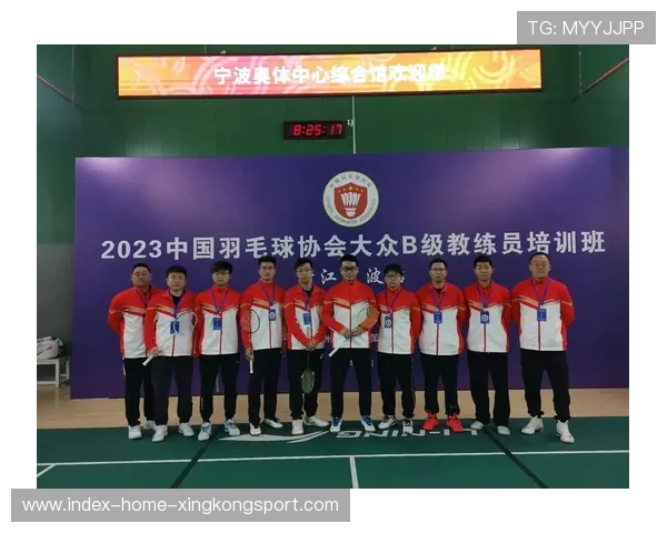 羽毛球教练赛后泪目：这才是拼搏的意义