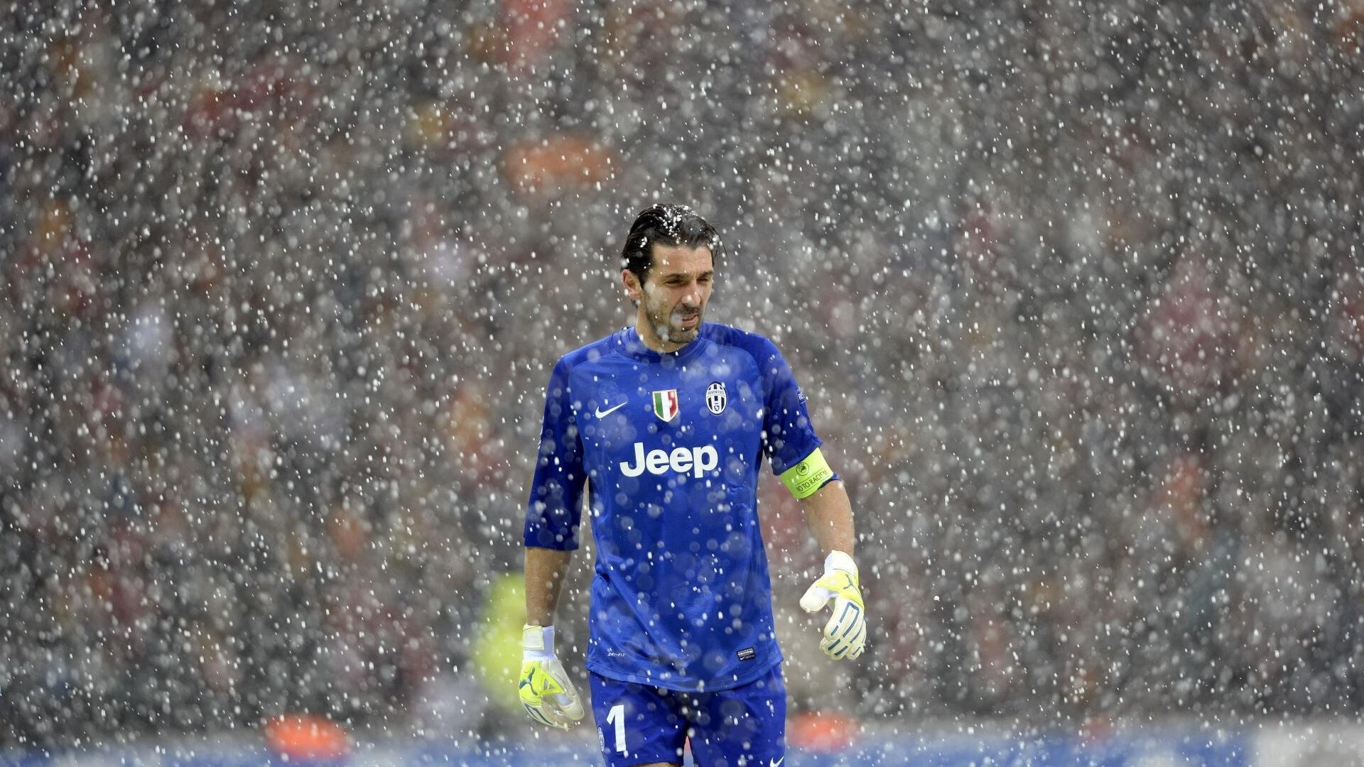 城市露营展+户外运动体验区 攀岩、Slackline全到位