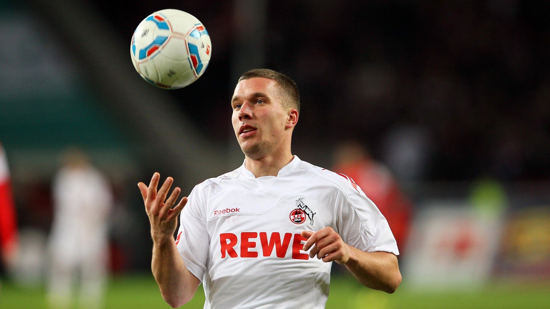 花样滑冰明星表现亮眼